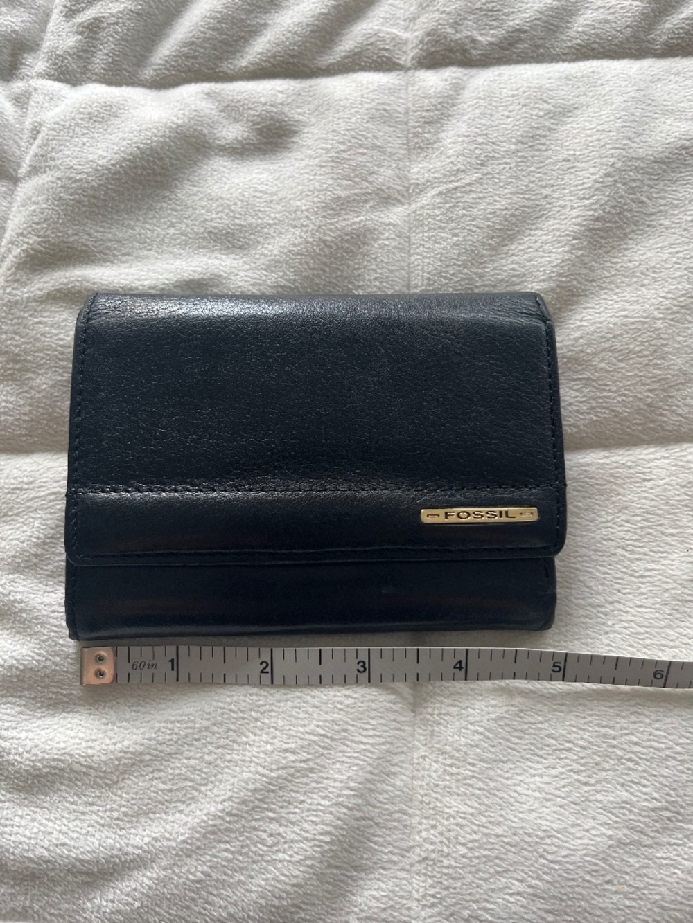 Fossil Black Genuine Leather Trifold Flap Wallet – Compact & Classic